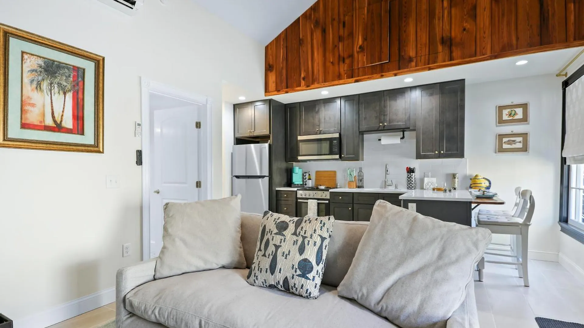 Apartment New! Historic 1Bed/1Bath Suite Steps To River St! Savannah